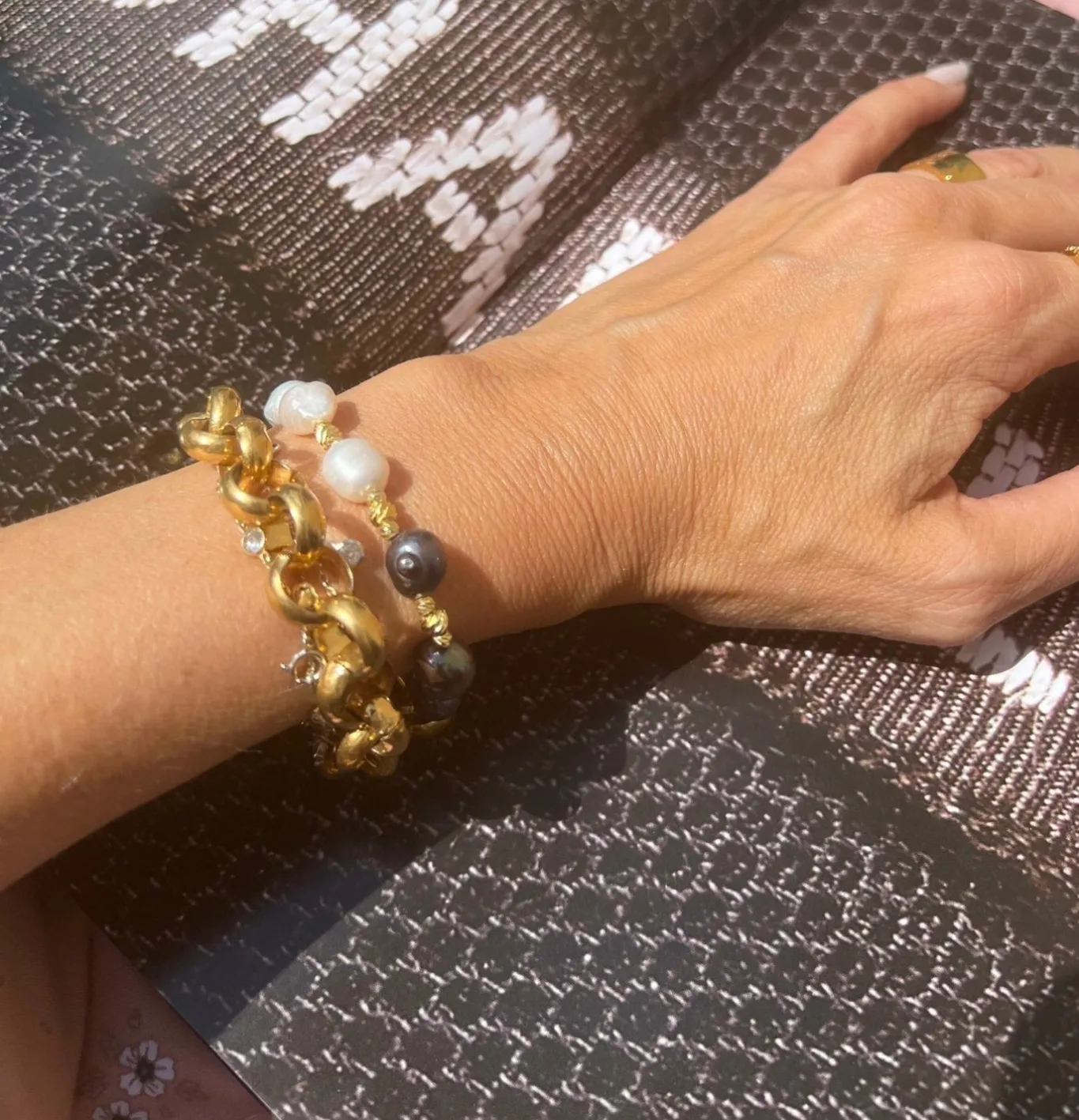 VIAMAJA Armbånd<Armbånd Lærke ferskvandsperler