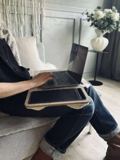 VIAMAJA Kontorartikler|Div. Kontor<Bakkebord til laptop og telefon