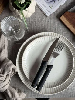 VIAMAJA Bestik Og Køkkenredskaber|Rustfrit Stål<Bestik STEAK til 4 personer