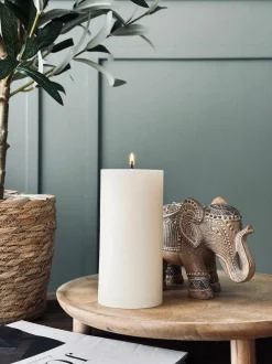 VIAMAJA Lys Og Led|Stearinlys<Bloklys i offwhite – 7×10 cm