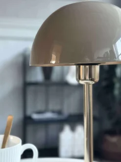 VIAMAJA Lamper<Bordlampe Oliven