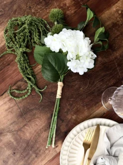 VIAMAJA Blomster<Buket - Lille hvid hortensia / Lime
