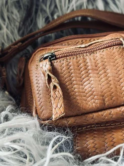 VIAMAJA Bæltetasker<Bumbag Kaya - Cognac flet
