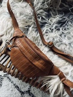 VIAMAJA Bæltetasker<Bumbag Tasha - Cognac flet