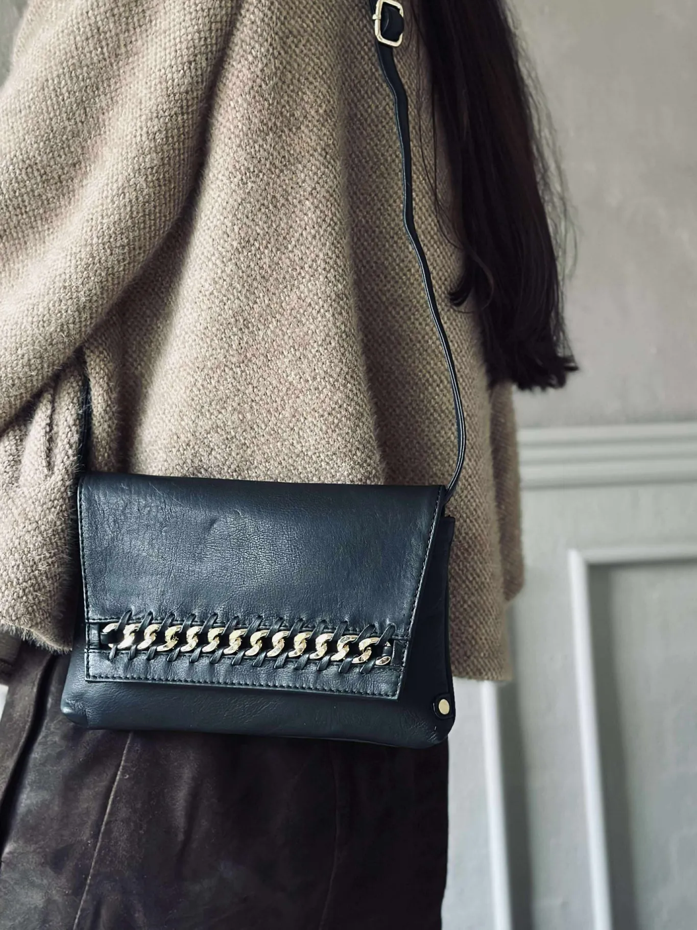 VIAMAJA Clutch|Restparti<Clutch med guldkæde - Small