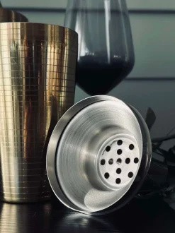 VIAMAJA Alt Til Vin|Div. Køkken<Cocktail Shaker Golden - 500 ml