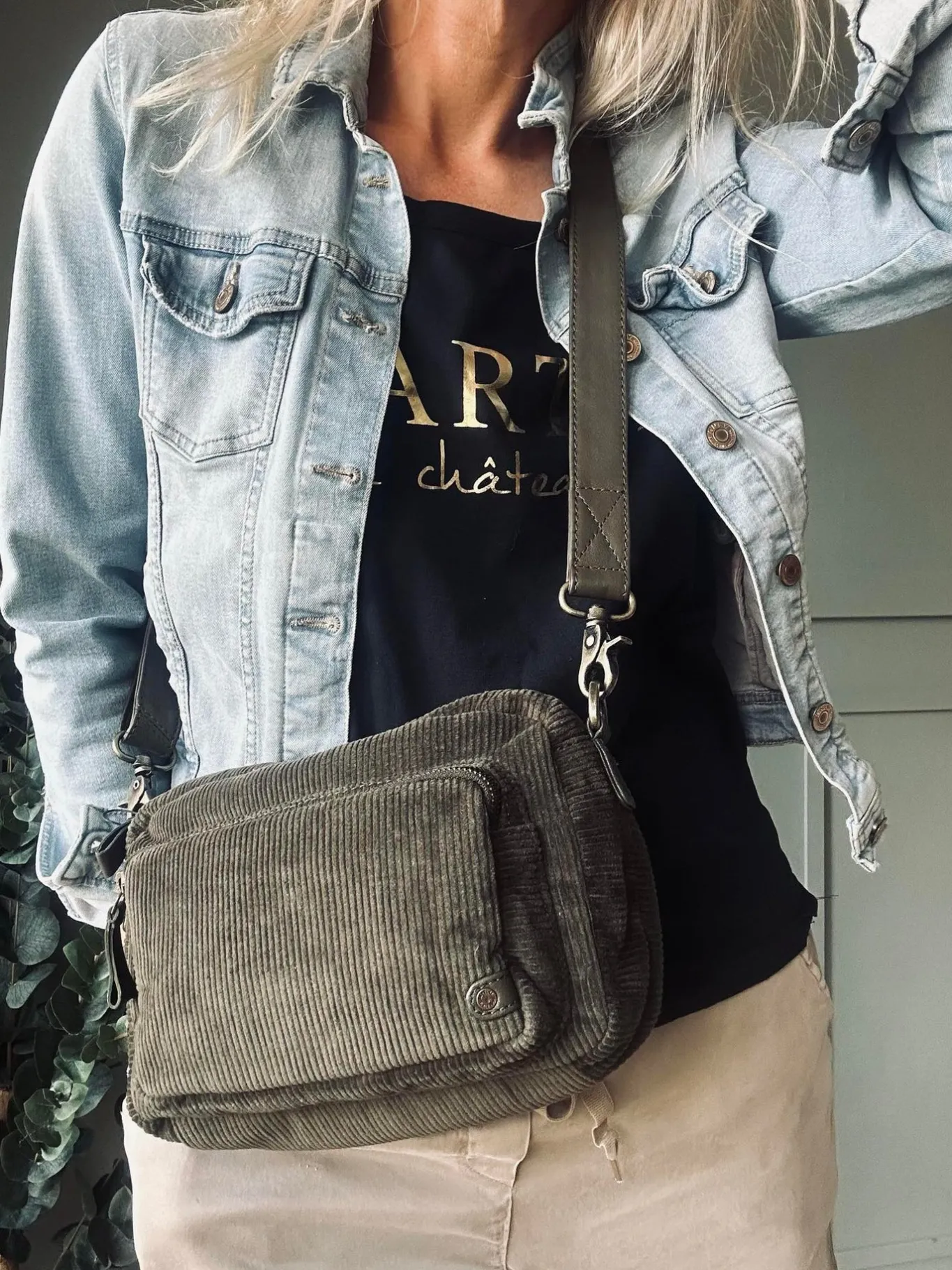 VIAMAJA Cross Body<Crossbody Army fløjl