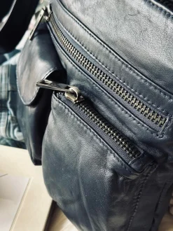 VIAMAJA Cross Body|Læder Tasker<Crossbody NAVY - Ultra blød