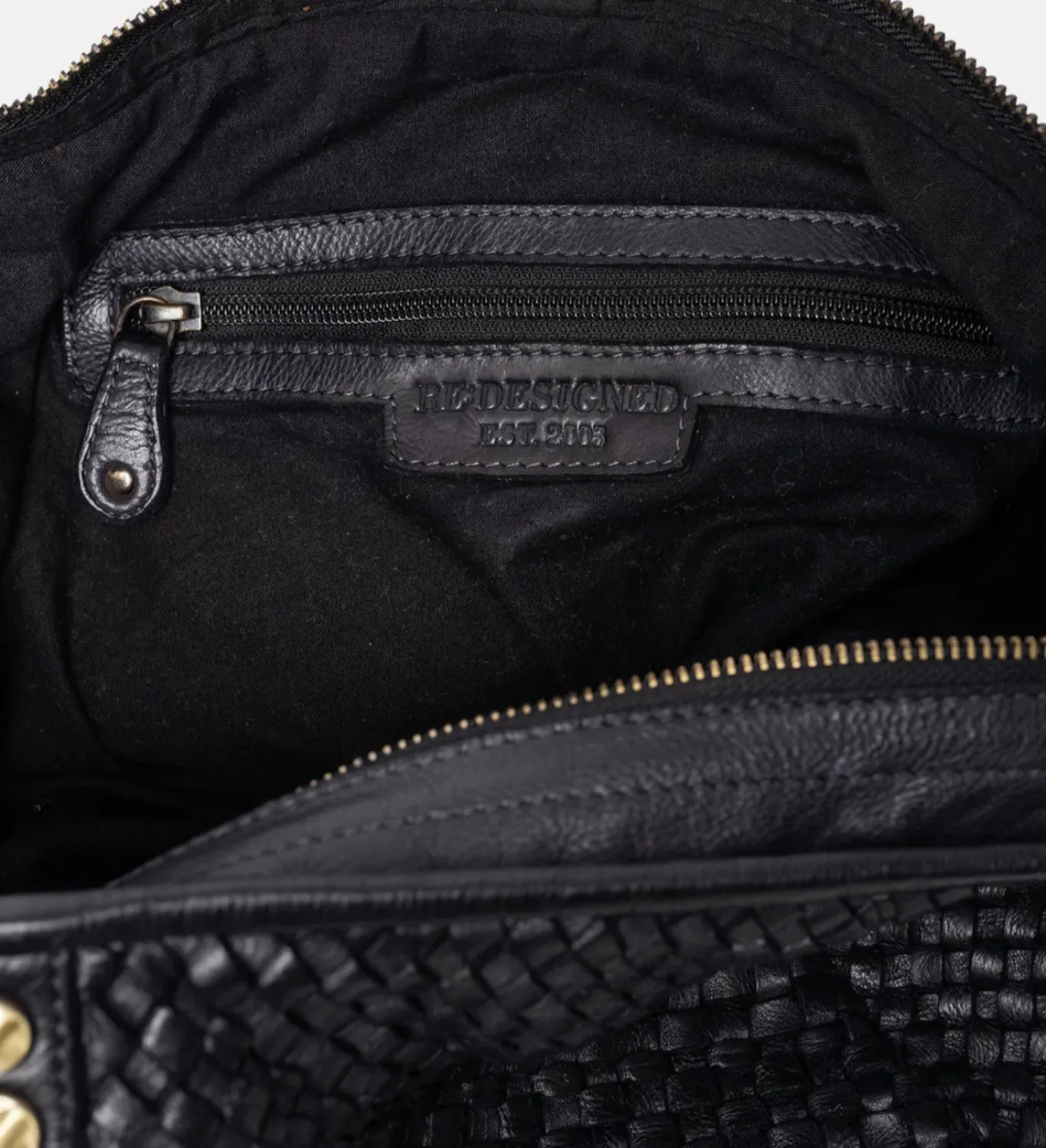 VIAMAJA Cross Body|Skuldertasker<Crossover JOMA flet og nitter - Black
