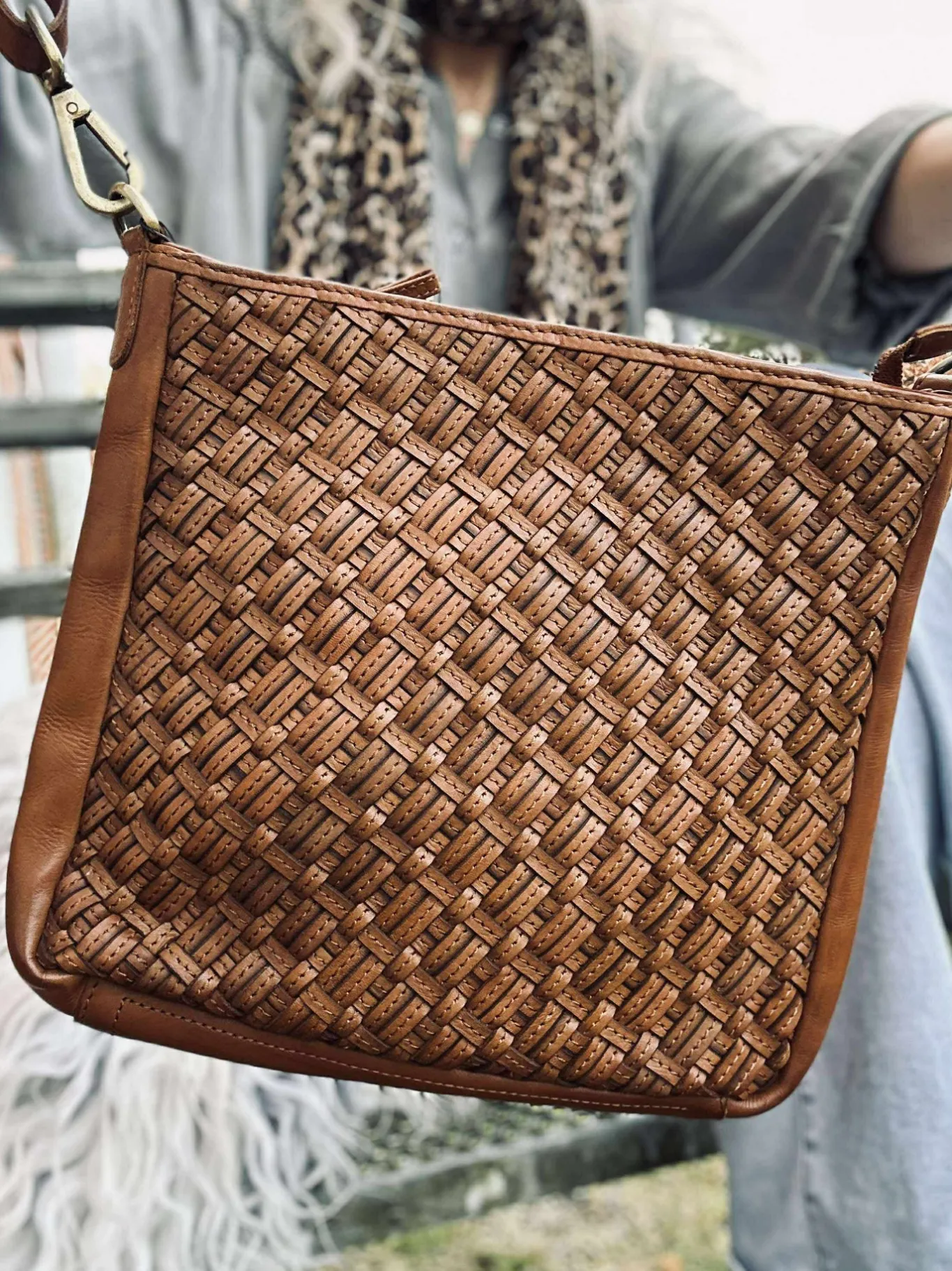 VIAMAJA Cross Body|Skuldertasker<Crossover Mika medium - Cognac