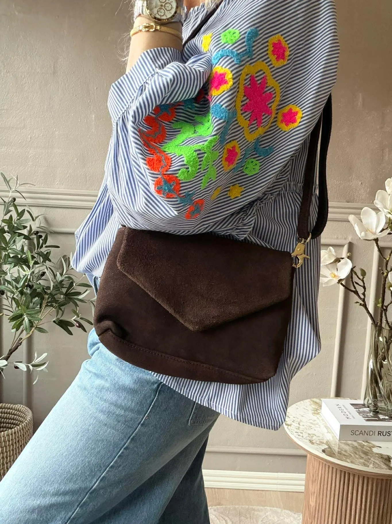 VIAMAJA Cross Body|Skuldertasker<Crossover ruskind - Chocolate