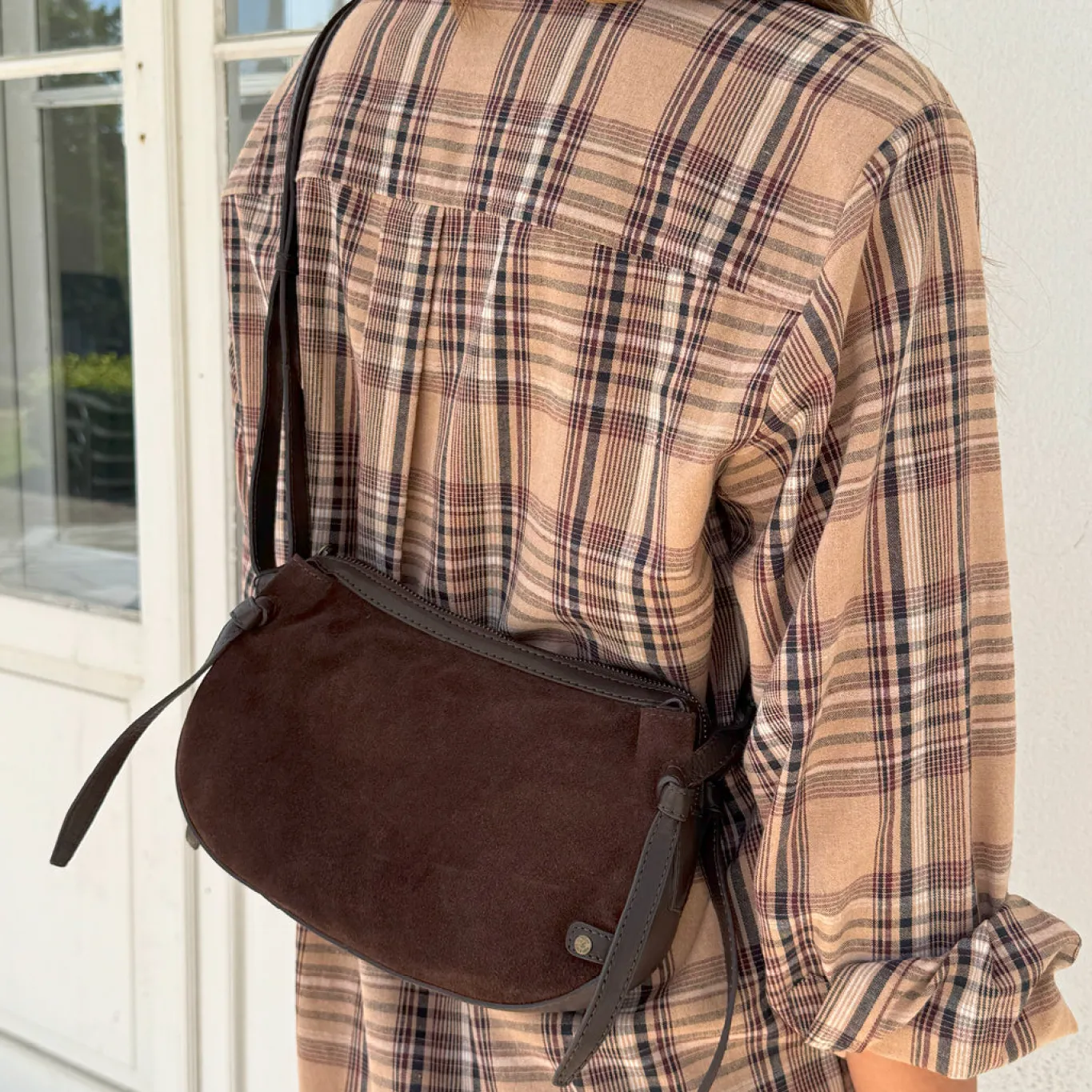 VIAMAJA Cross Body|Skuldertasker<Crossover ruskind- Chocolate