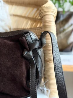 VIAMAJA Cross Body|Skuldertasker<Crossover ruskind- Chocolate