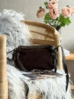 VIAMAJA Cross Body|Skuldertasker<Crossover ruskind- Chocolate