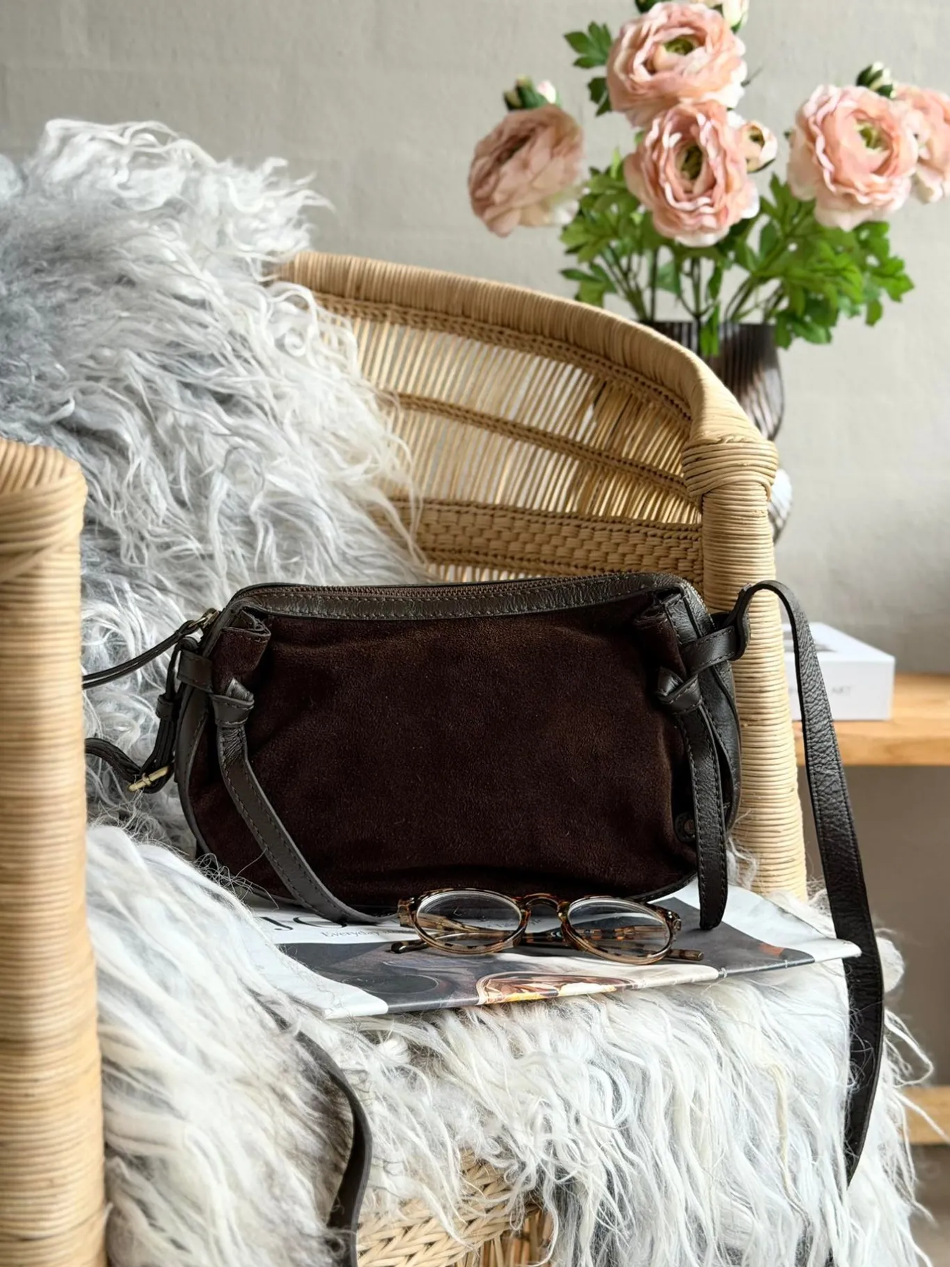 VIAMAJA Cross Body|Skuldertasker<Crossover ruskind- Chocolate