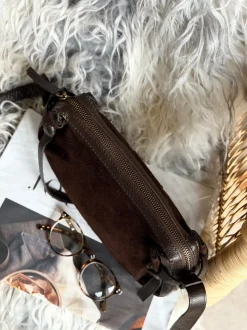 VIAMAJA Cross Body|Skuldertasker<Crossover ruskind- Chocolate