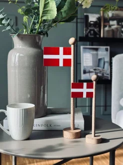 VIAMAJA Pynte Genstande|Højtider<Flag Dannebrog wood - Flere størrelser