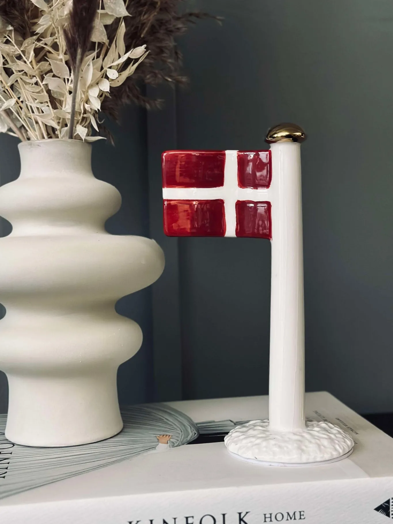 VIAMAJA Pynte Genstande|Højtider<Flag keramik – Dannebrog