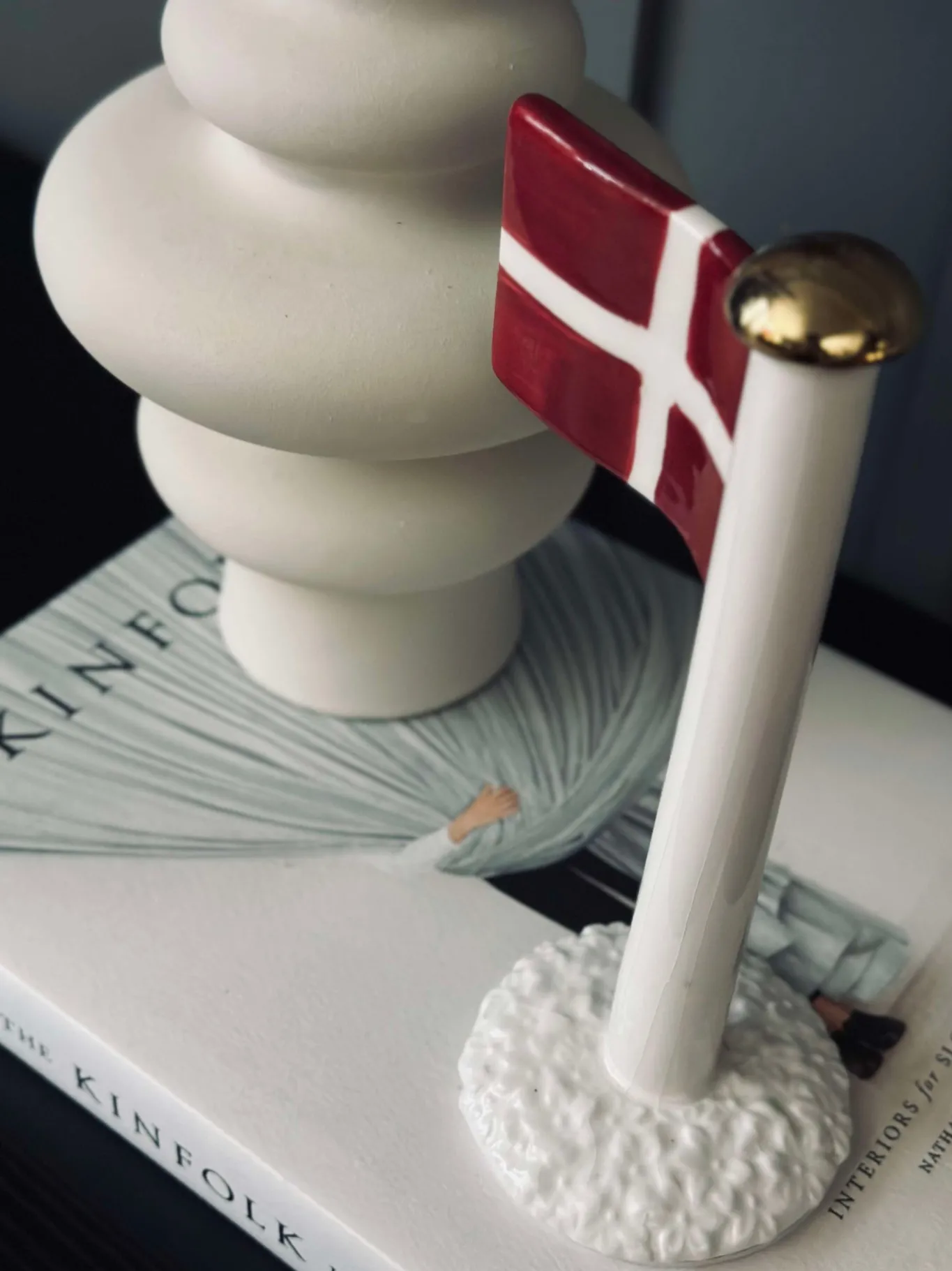 VIAMAJA Pynte Genstande|Højtider<Flag keramik – Dannebrog