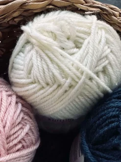 VIAMAJA Strik Og Hækling<Garn Polyester 50 gram - Creme