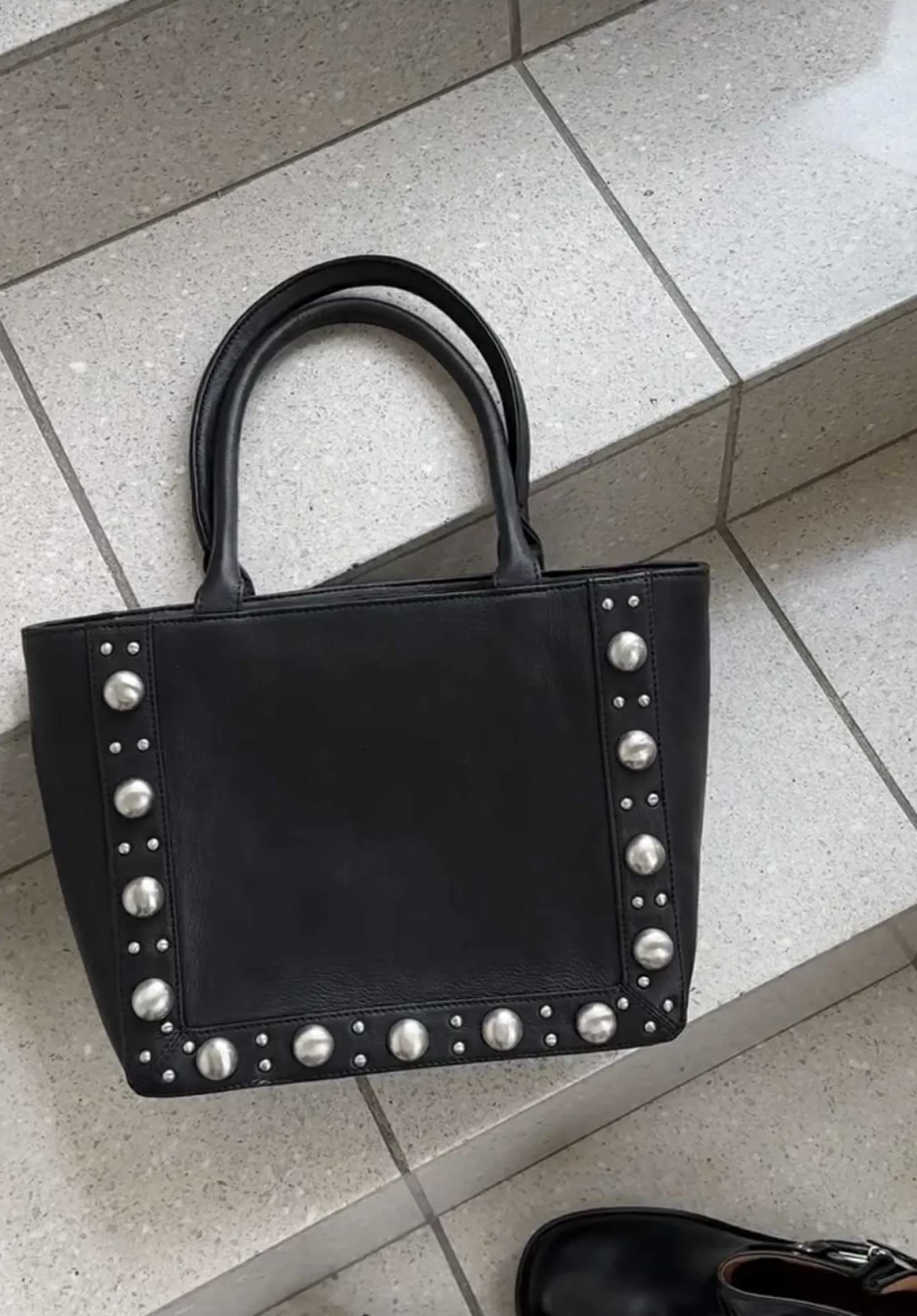 VIAMAJA Skuldertasker|Shoppere<Håndtaske med nitter