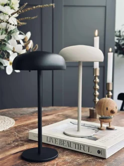 VIAMAJA Lys Og Led|Led Lamper<Isolde LED touch bordlampe. Sort/Beige