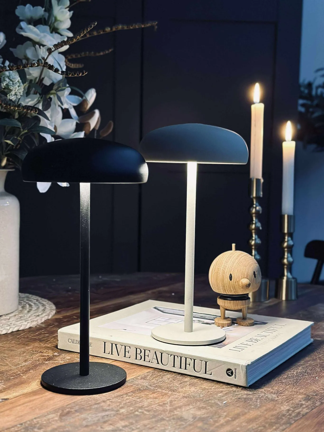 VIAMAJA Lys Og Led|Led Lamper<Isolde LED touch bordlampe. Sort/Beige