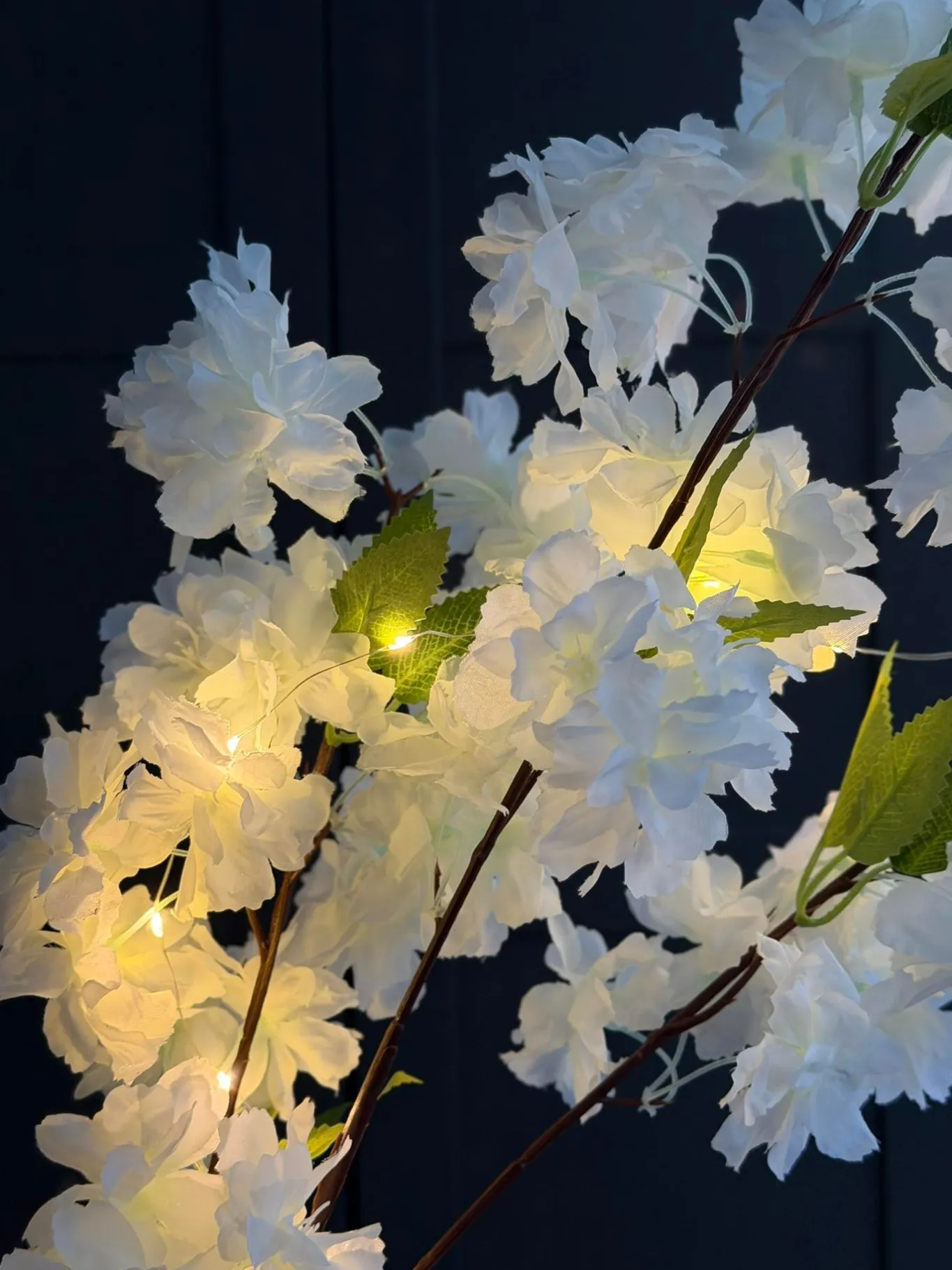 VIAMAJA Blomster<Kirsebærgren med lys - Hvid
