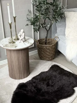 VIAMAJA Korthåret|Langhåret<Lammeskind Choko- 85x55cm