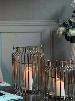 VIAMAJA Lysestager|Interiør<Lanterne med glas - Gold 21cm