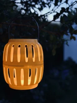 VIAMAJA Lys Og Led|Udendørs Led<Lanterne med solceller – Yellow summer