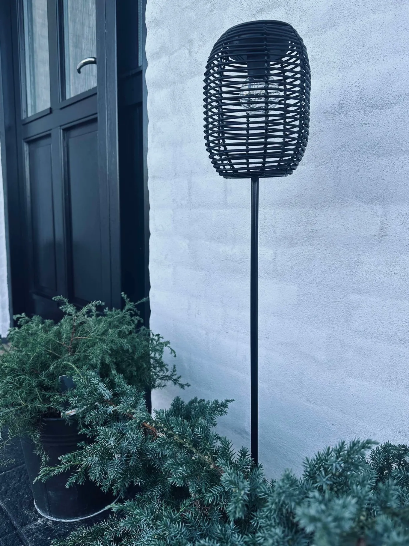 VIAMAJA Lys Og Led|Udendørs Led<Lanterne på spyd Black - Solar