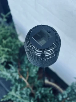 VIAMAJA Lys Og Led|Udendørs Led<Lanterne på spyd Black - Solar