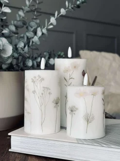 VIAMAJA Lys Og Led|Led Bloklys<LED bloklys FLOWER – Sæt m. 3 stk og fjernbetjening