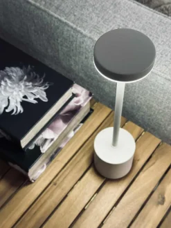 VIAMAJA Lys Og Led|Led Lamper<LED bordlampe KELLY Creme - genopladelig