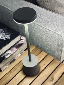 VIAMAJA Lys Og Led|Led Lamper<LED bordlampe KELLY Taupe - genopladelig