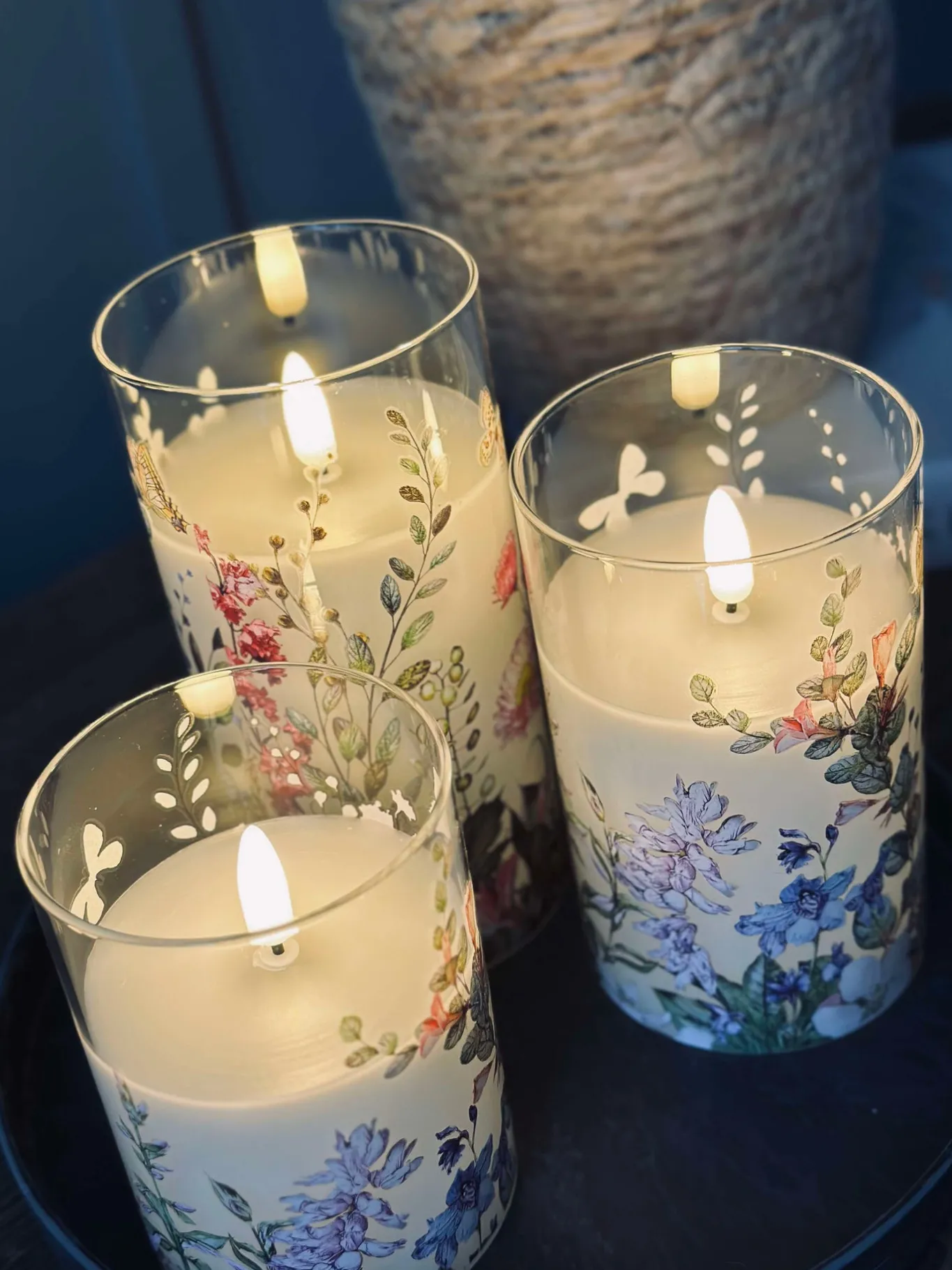 VIAMAJA Lys Og Led|Led Bloklys<LED FLORA Cylinder – Sæt med 3 stk og fjernbetjening