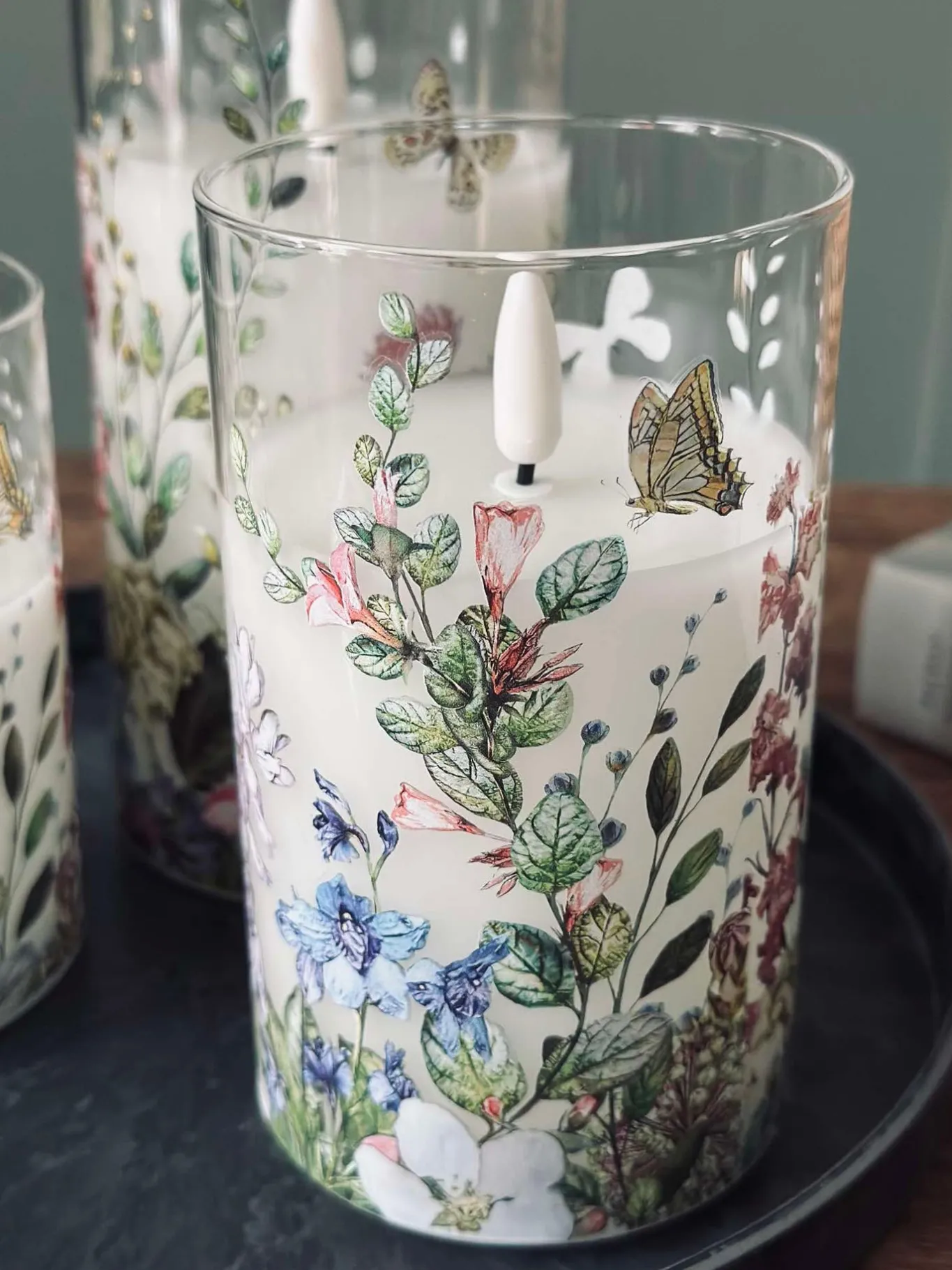 VIAMAJA Lys Og Led|Led Bloklys<LED FLORA Cylinder – Sæt med 3 stk og fjernbetjening