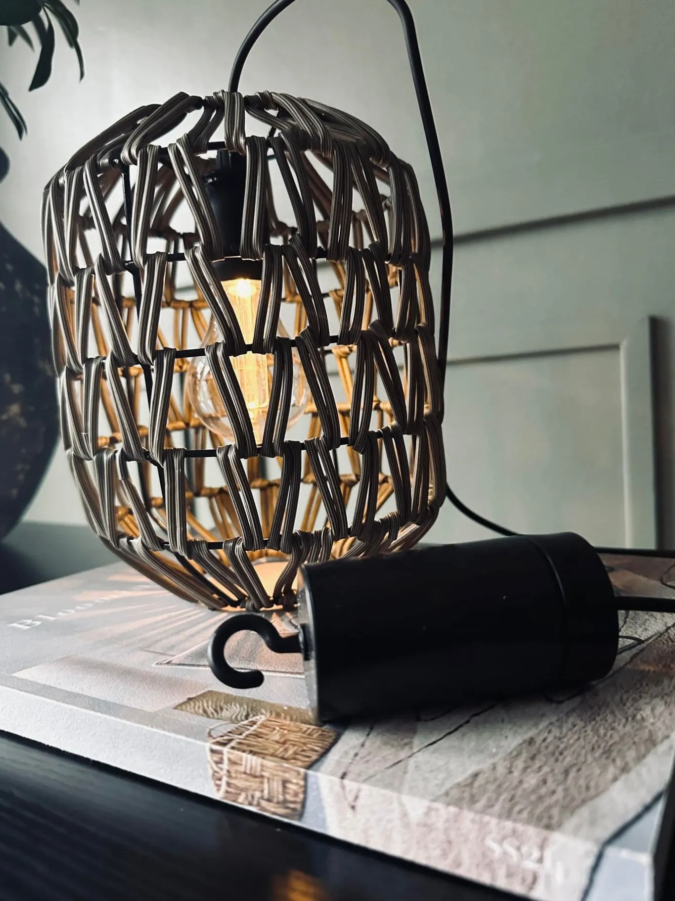VIAMAJA Lys Og Led|Udendørs Led<LED lampe til batterier m. Timerfunktion – Godkendt til inde / ude
