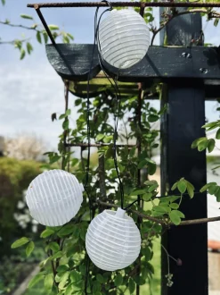 VIAMAJA Lys Og Led|Udendørs Led<Led solcelle lyskæde, 10 hvide kugler