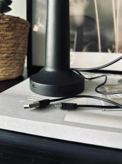 VIAMAJA Lamper|Lys Og Led<LED Touch Bordlampe genopladelig - Sort