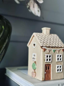 VIAMAJA Lysestager|Lyshuse<Lyshus med flagranke - Keramik