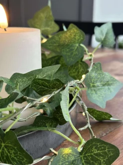 VIAMAJA Lys Og Led|Blomster<Lyskæde med grønne efeublade - 290cm