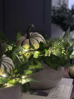 VIAMAJA Lys Og Led|Blomster<Lyskæde med grønne efeublade - 290cm