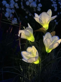 VIAMAJA Lys Og Led|Udendørs Led<Magnolia med solceller - Hvid