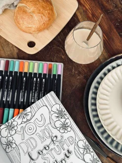 VIAMAJA Kontorartikler|Art Therapy<Malebog for voksne - Your Story Is Different