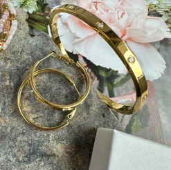 VIAMAJA Armbånd<Mindy sæt m. armbånd og øreringe - forgyldt
