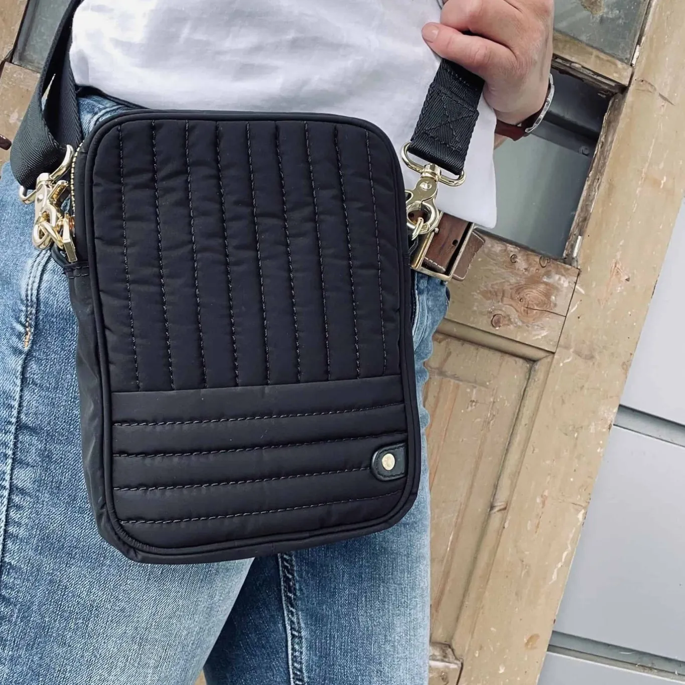 VIAMAJA Mobiltasker<Mobiltaske - BLACK Recycle kollektion af plasticflasker