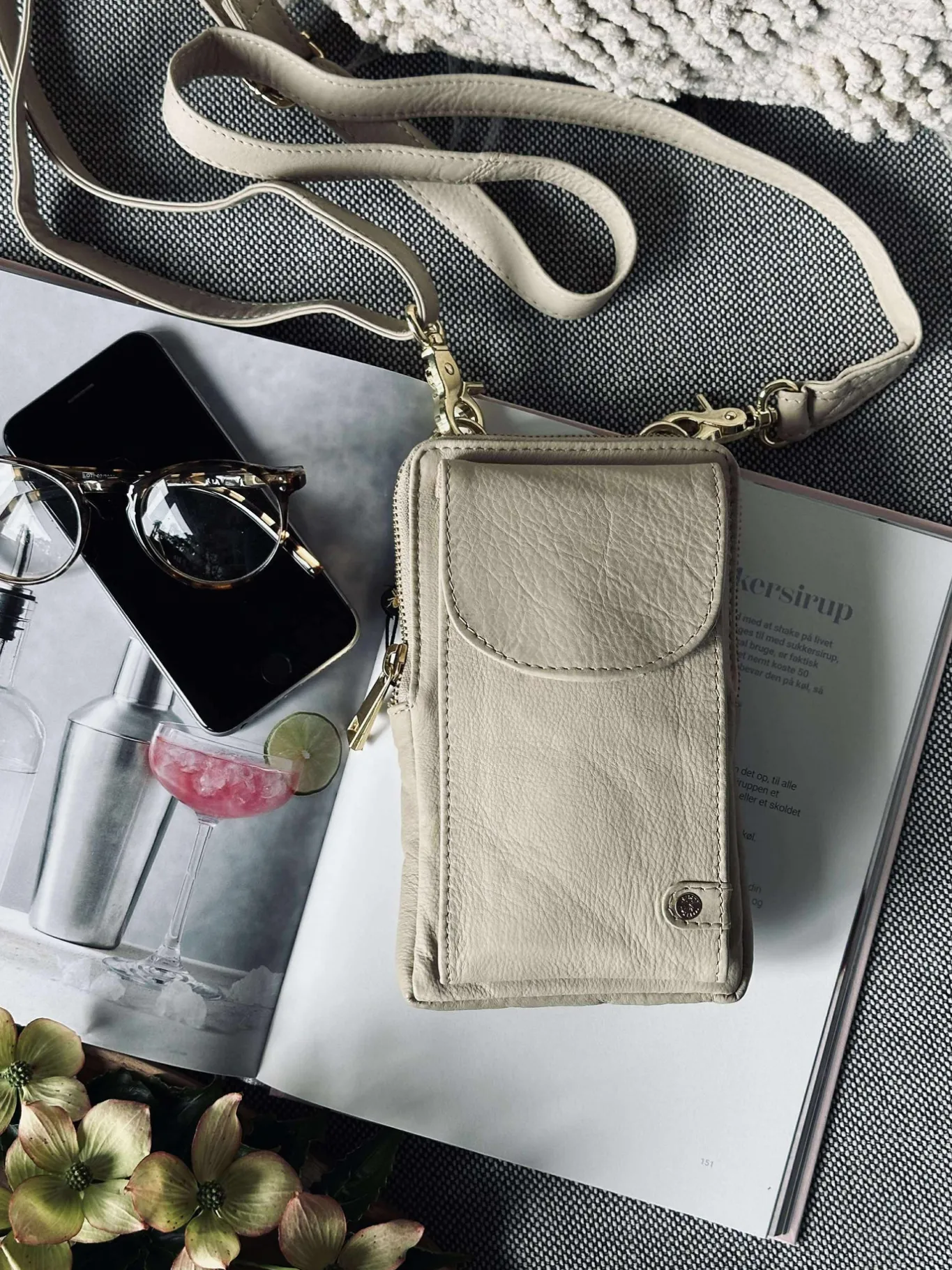 VIAMAJA Læder Tasker|Mobiltasker<Mobiltaske - Sand / gold