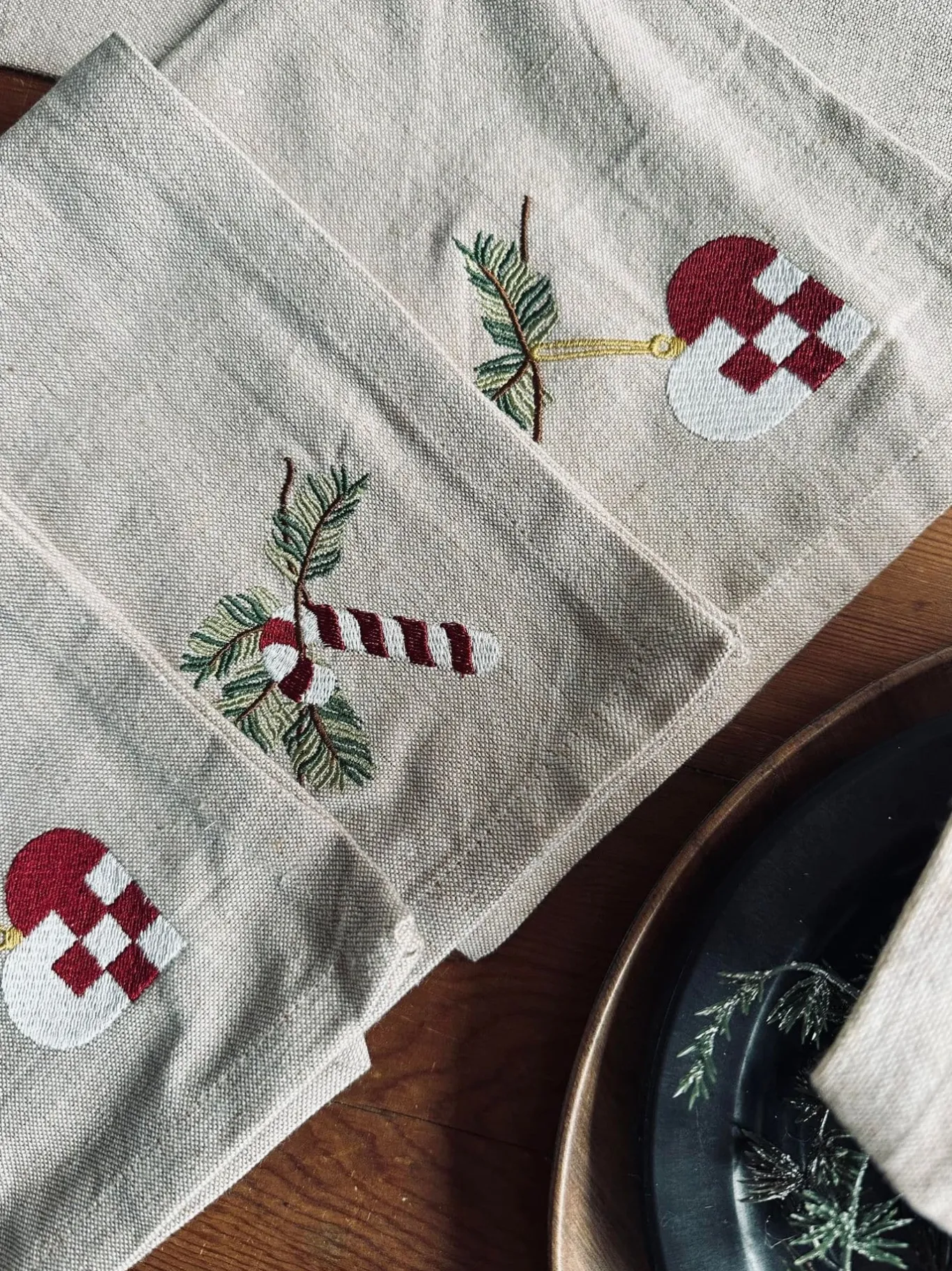 VIAMAJA Duge Og Mundservietter|Jul<Mundservietter Jul Nostalgi - 4 stk